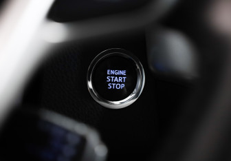 Подержанный автомобиль Toyota Highlander 2015 года (14 фото)