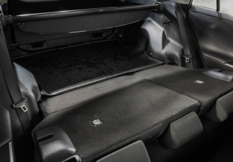 Подержанный автомобиль Toyota RAV4 2020 года (27 фото)