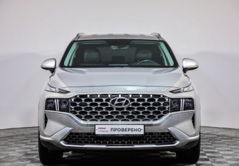 Подержанный автомобиль Hyundai Santa Fe 2021 года (2 фото)