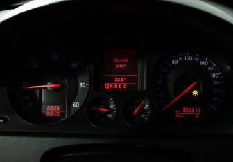 Подержанный автомобиль Volkswagen Passat Wagon 2006 года (12 фото)