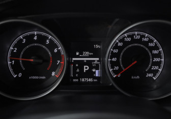 Подержанный автомобиль Mitsubishi Outlander 2012 года (12 фото)
