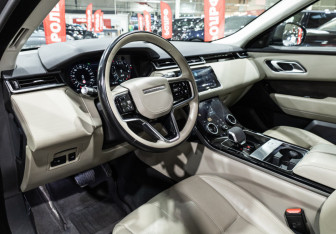 Подержанный автомобиль Land Rover Range Rover Velar 2021 года (12 фото)