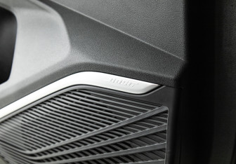 Подержанный автомобиль Geely Monjaro 2023 года (24 фото)