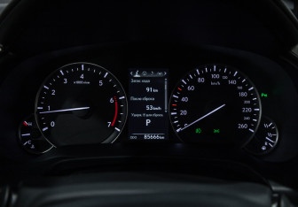 Подержанный автомобиль Lexus RX 2019 года (16 фото)