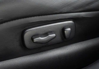 Подержанный автомобиль Nissan Teana 2006 года (17 фото)