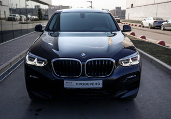 Подержанный автомобиль BMW X4 2020 года (3 фото)