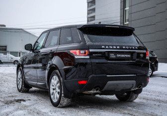 Подержанный автомобиль Land Rover Range Rover Sport 2015 года (8 фото)