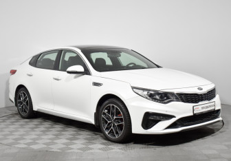 Подержанный автомобиль Kia Optima Sedan 2019 года (3 фото)