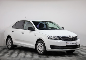 Подержанный автомобиль Skoda Rapid Liftback 2017 года (3 фото)