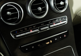 Подержанный автомобиль Mercedes-Benz GLC Coupe 2019 года (16 фото)