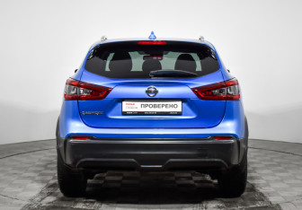 Подержанный автомобиль Nissan Qashqai 2021 года (6 фото)