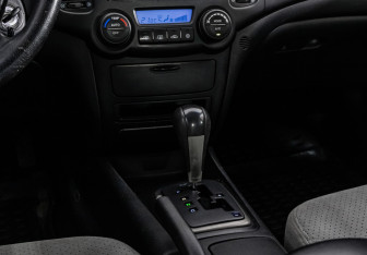 Подержанный автомобиль Kia Magentis 2007 года (11 фото)
