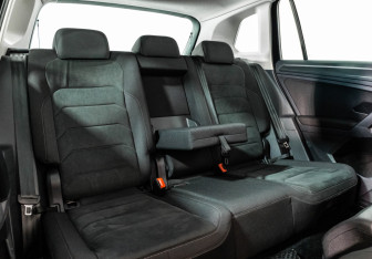 Подержанный автомобиль Volkswagen Tiguan 2019 года (26 фото)