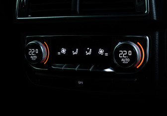 Подержанный автомобиль Audi Q7 2018 года (43 фото)