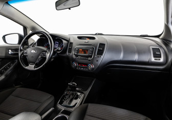 Подержанный автомобиль Kia Cerato Sedan 2018 года (9 фото)