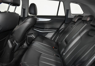 Подержанный автомобиль Changan CS75 2020 года (12 фото)