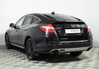 Подержанный автомобиль Honda Crosstour 2014 года (7 фото)