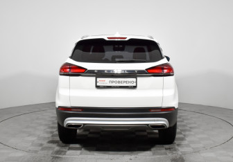 Подержанный автомобиль Geely Atlas Pro 2021 года (6 фото)