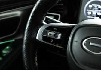 Подержанный автомобиль GAC GS8 2023 года (22 фото)