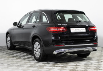 Подержанный автомобиль Mercedes-Benz GLC Coupe 2015 года (7 фото)