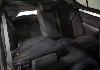 Подержанный автомобиль Citroen C4 Sedan 2014 года (22 фото)