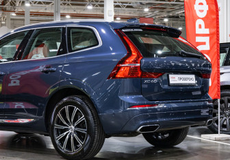 Подержанный автомобиль Volvo XC60 2019 года (11 фото)