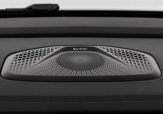 Подержанный автомобиль Geely Monjaro 2023 года (21 фото)