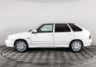 Подержанный автомобиль LADA (ВАЗ) 2114 2012 года (8 фото)