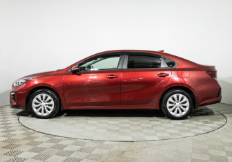 Подержанный автомобиль Kia Cerato Sedan 2021 года (8 фото)