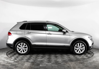 Подержанный автомобиль Volkswagen Tiguan 2017 года (5 фото)