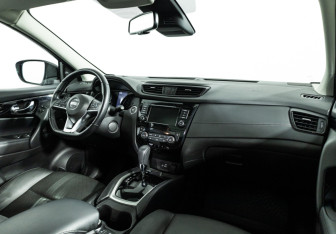 Подержанный автомобиль Nissan Qashqai 2021 года (9 фото)