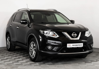 Подержанный автомобиль Nissan X-Trail 2015 года (3 фото)