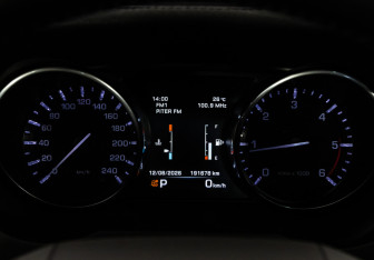 Подержанный автомобиль Land Rover Range Rover Evoque 2014 года (27 фото)