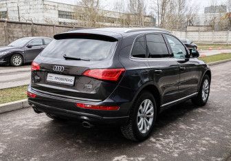 Подержанный автомобиль Audi Q5 2014 года (4 фото)