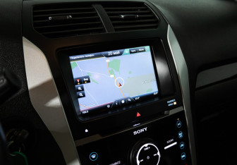 Подержанный автомобиль Ford Explorer 2014 года (16 фото)