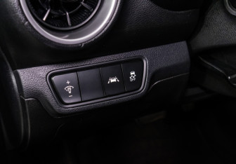 Подержанный автомобиль Kia Forte Sedan 2019 года (17 фото)