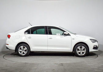 Подержанный автомобиль Skoda Rapid Liftback 2020 года (4 фото)