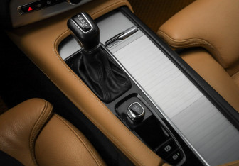 Подержанный автомобиль Volvo XC90 2019 года (25 фото)