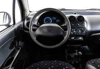 Подержанный автомобиль Daewoo Matiz 2013 года (19 фото)