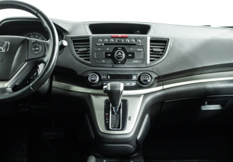 Подержанный автомобиль Honda CR-V 2013 года (14 фото)