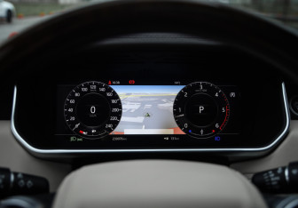 Подержанный автомобиль Land Rover Range Rover 2018 года (14 фото)
