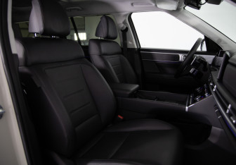 Подержанный автомобиль Hyundai Santa Fe 2023 года (12 фото)
