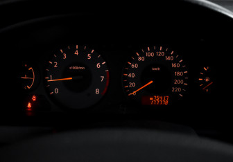 Подержанный автомобиль Nissan Almera Classic 2008 года (16 фото)