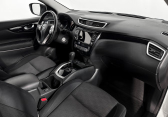 Подержанный автомобиль Nissan Qashqai 2017 года (14 фото)