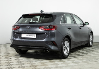 Подержанный автомобиль Kia Ceed Hatchback 2018 года (5 фото)