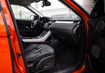 Подержанный автомобиль Land Rover Range Rover Evoque 2014 года (18 фото)