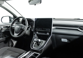 Подержанный автомобиль Haval M6 2023 года (9 фото)