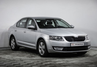 Подержанный автомобиль Skoda Octavia Liftback 2014 года (3 фото)