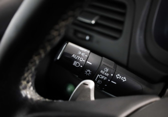 Подержанный автомобиль Honda CR-V 2016 года (13 фото)