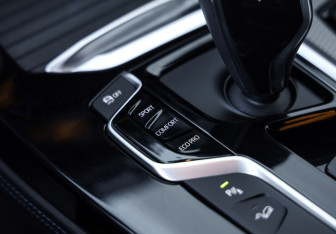 Подержанный автомобиль BMW X4 2018 года (22 фото)